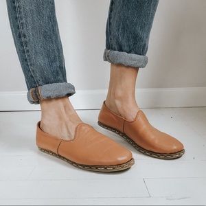 Sabah Camel colored. Size 39